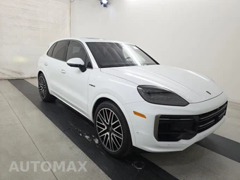 2025 Porsche Cayenne Turbo E-Hybrid – miniatura 3
