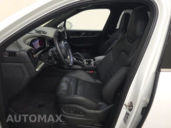 2025 Porsche Cayenne Turbo E-Hybrid – miniatura 7
