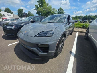 2025 Porsche Macan 4 Electric