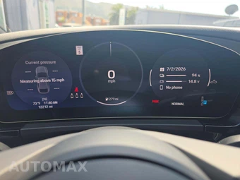 2025 Porsche Macan 4S Electric – miniatura 9