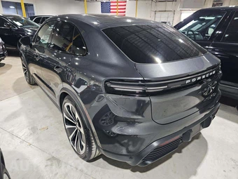 2025 Porsche Macan 4S Electric – miniatura 2