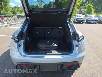 2025 Porsche Macan Electric 4 – miniatura 11