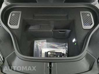 2025 Porsche Macan Electric – miniatura 16
