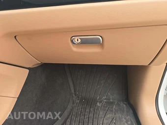 2025 Porsche Macan – miniatura 19