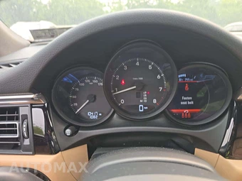2025 Porsche Macan – miniatura 9