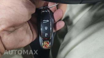 2025 Porsche Macan – miniatura 20