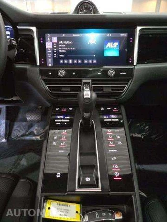 2025 Porsche Macan – miniatura 11