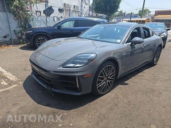 2025 Porsche Panamera 4 E-Hybrid