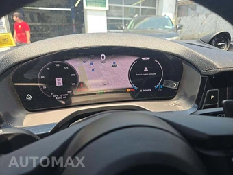 2025 Porsche Panamera 4 E-Hybrid – miniatura 9