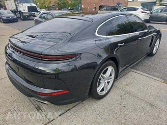2025 Porsche Panamera 4 – miniatura 3