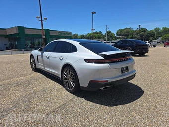2025 Porsche Panamera 4 – miniatura 2