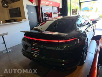 2025 Porsche Panamera GTS – miniatura 3