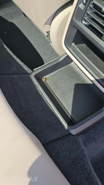 2025 Porsche Taycan 4S - miniatura 20