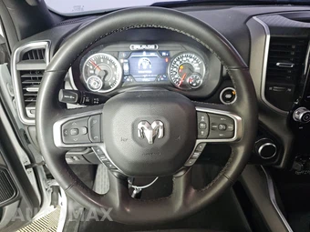 2025 Ram 1500 Big Horn Crew Cab Short Bed - miniatura 10