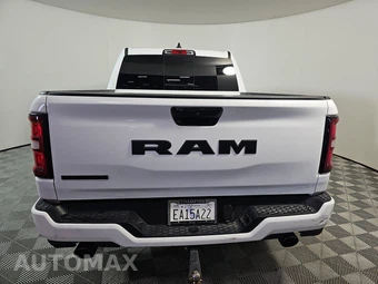 2025 Ram 1500 Big Horn Crew Cab Short Bed - miniatura 5