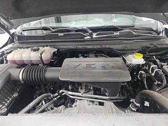 2025 Ram 1500 Big Horn Crew Cab Short Bed - miniatura 15