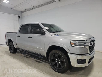 2025 Ram 1500 Big Horn Crew Cab Short Bed - miniatura 3