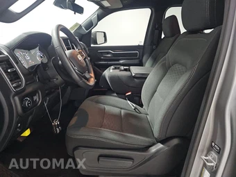 2025 Ram 1500 Big Horn Crew Cab Short Bed - miniatura 7