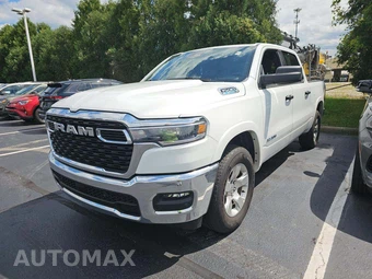2025 Ram 1500 Big Horn Crew Cab Short Bed - samochód z USA z aukcji Manheim, oferta Kup Teraz w AUTOMAX