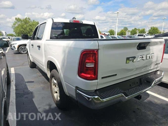 2025 Ram 1500 Big Horn Crew Cab Short Bed - miniatura 2