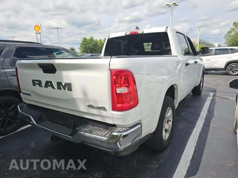 2025 Ram 1500 Big Horn Crew Cab Short Bed - miniatura 3