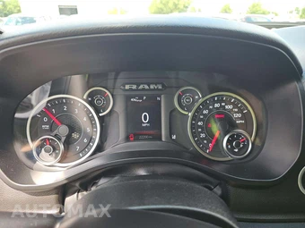 2025 Ram 1500 Big Horn Crew Cab Short Bed - miniatura 9