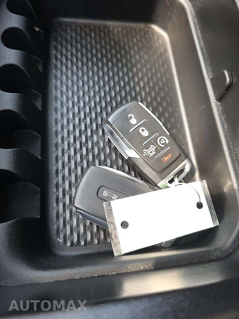2025 Ram 1500 Big Horn Crew Cab Short Bed - miniatura 8