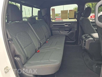 2025 Ram 1500 Big Horn Crew Cab Short Bed - miniatura 16