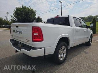 2025 Ram 1500 Big Horn Crew Cab Short Bed - miniatura 3