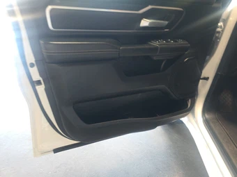 2025 Ram 1500 Big Horn Crew Cab Short Bed - miniatura 15
