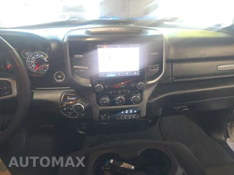 2025 Ram 1500 Big Horn Crew Cab Short Bed - miniatura 17