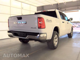 2025 Ram 1500 Big Horn Crew Cab Short Bed - miniatura 5