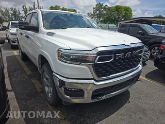 2025 Ram 1500 Big Horn Crew Cab Short Bed - miniatura 3
