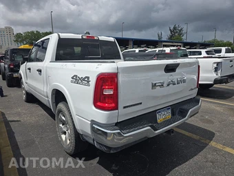 2025 Ram 1500 Big Horn Crew Cab Short Bed - miniatura 6