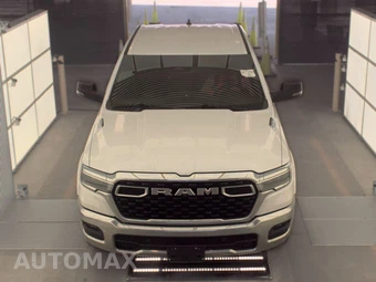 2025 Ram 1500 Big Horn Crew Cab Short Bed - miniatura 16