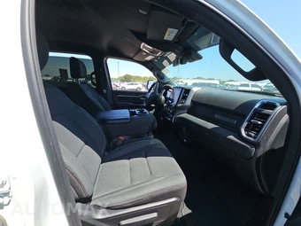2025 Ram 1500 Big Horn Crew Cab Short Bed - miniatura 18