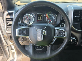 2025 Ram 1500 Big Horn Crew Cab Short Bed - miniatura 10