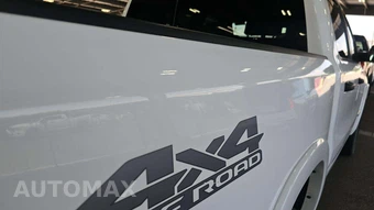 2025 Ram 1500 Big Horn Crew Cab Short Bed - miniatura 29