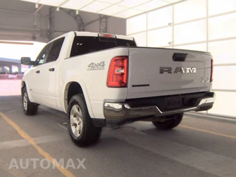 2025 Ram 1500 Big Horn Crew Cab Short Bed - miniatura 6