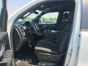 2025 Ram 1500 Big Horn Crew Cab Short Bed - miniatura 7