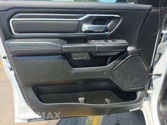 2025 Ram 1500 Big Horn Crew Cab Short Bed - miniatura 9