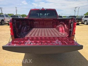 2025 Ram 1500 Big Horn Crew Cab Short Bed - miniatura 11