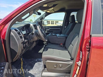 2025 Ram 1500 Big Horn Crew Cab Short Bed - miniatura 3
