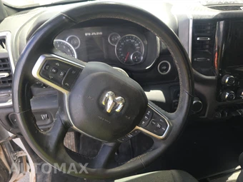 2025 Ram 1500 Big Horn Crew Cab Short Bed - miniatura 10