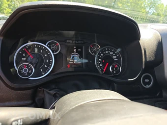 2025 Ram 1500 Big Horn Crew Cab Short Bed - miniatura 12