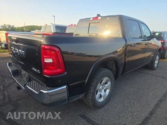2025 Ram 1500 Big Horn Crew Cab Short Bed - miniatura 4
