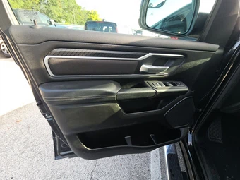 2025 Ram 1500 Big Horn Crew Cab Short Bed - miniatura 9