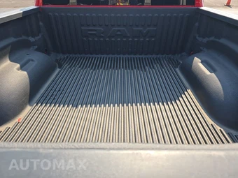 2025 Ram 1500 Big Horn Crew Cab Short Bed - miniatura 16