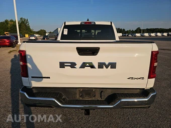 2025 Ram 1500 Big Horn Crew Cab Short Bed - miniatura 5