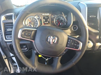 2025 Ram 1500 Big Horn Crew Cab Short Bed - miniatura 10